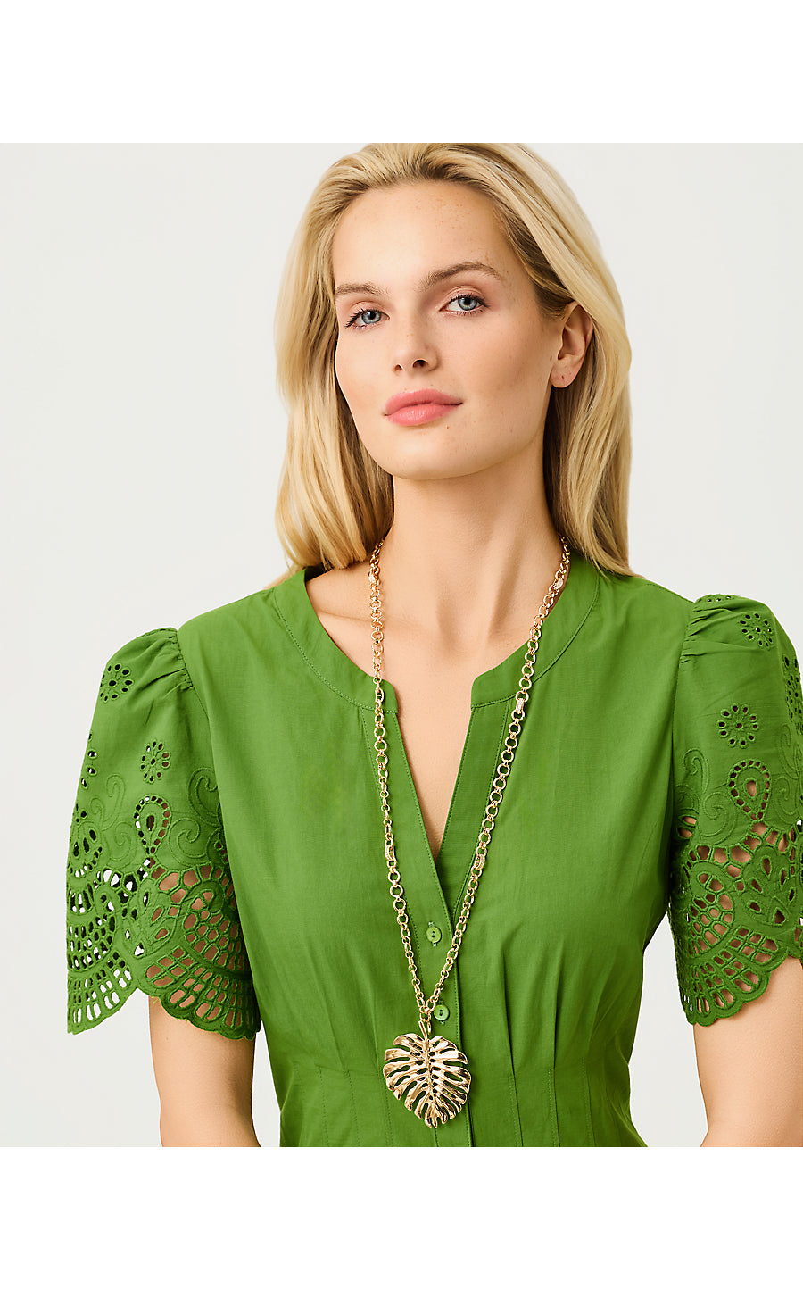 Hide And Leaf Necklace Gold Metallic